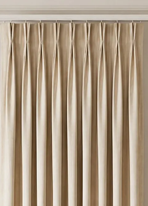 Two-finger pinch pleat drapery heading